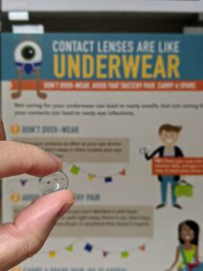 The Do’s and Don’ts of Wearing and Caring for Contact Lenses